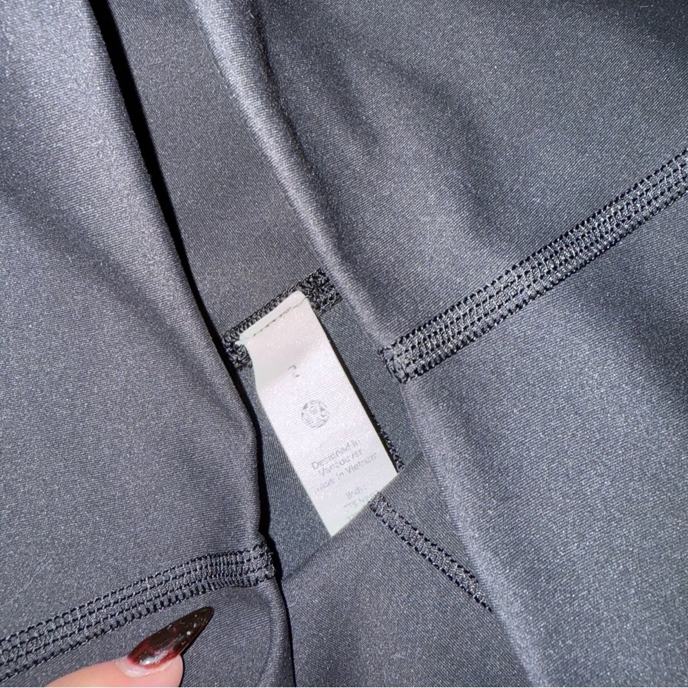 Lululemon x Barry’s black leggings size 2 - Picture 3 of 3